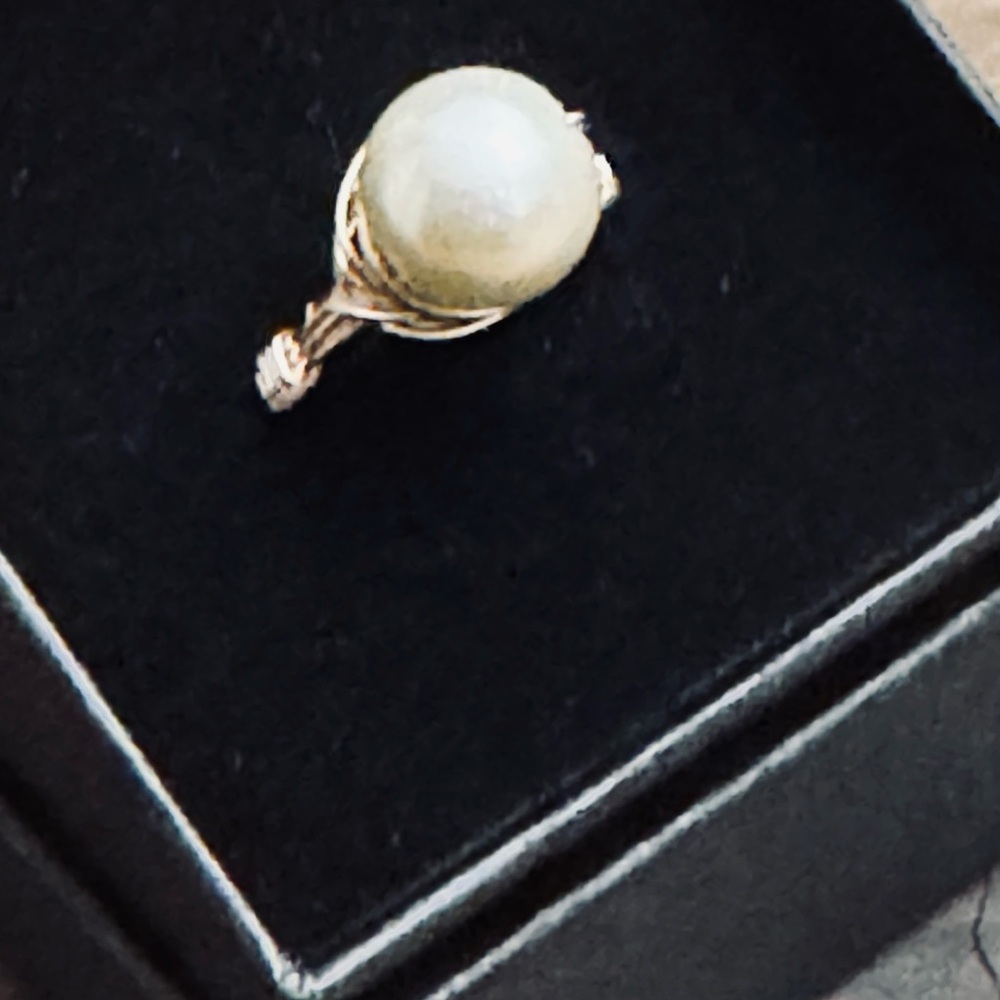 Faux Pearl Ring size 8.5